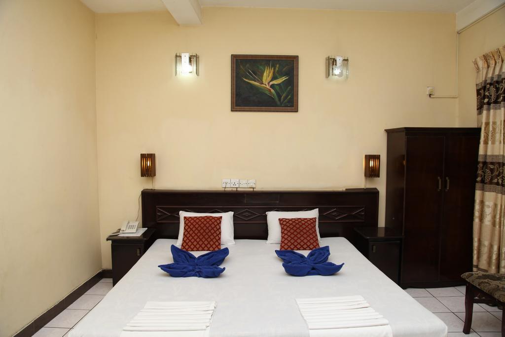 Brighten Hotel Colombo Exterior foto